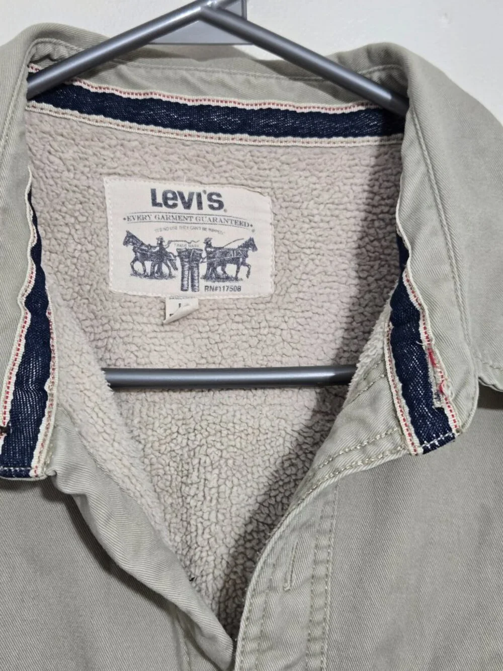 Vintage Y2K Levi's Sherpa Fleece Lined Button Up Shirt Jacket Shacket Mens L Tan
